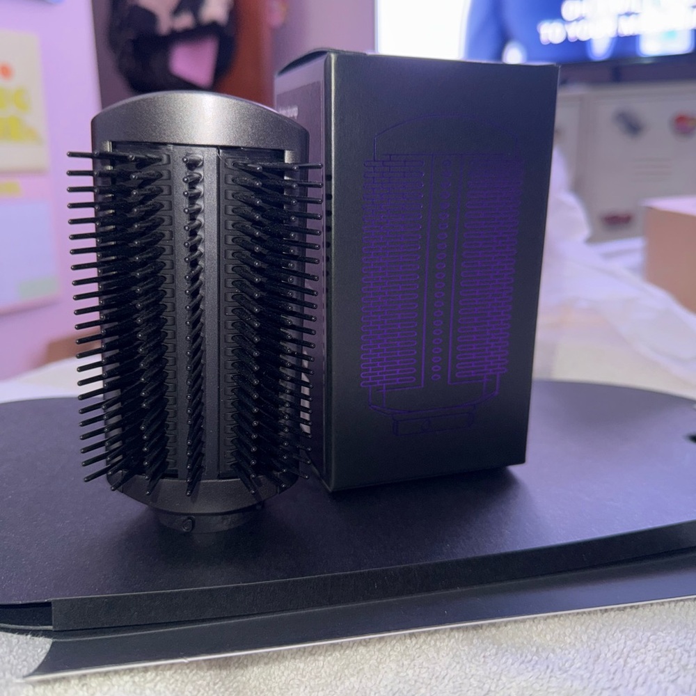 DYSON AirWrap - Picture 9 of 13